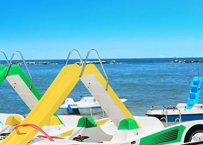 New Castle 호텔 3*